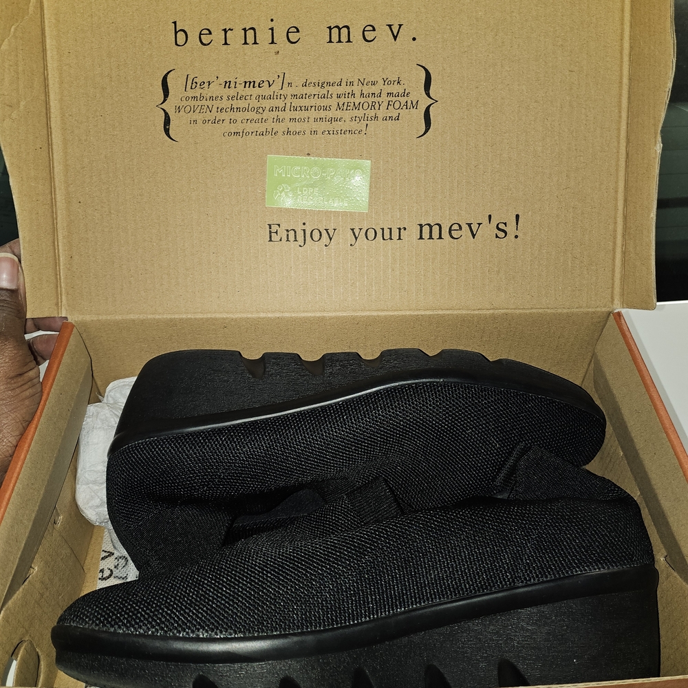 bernie mev. Black Slip-On Loafers